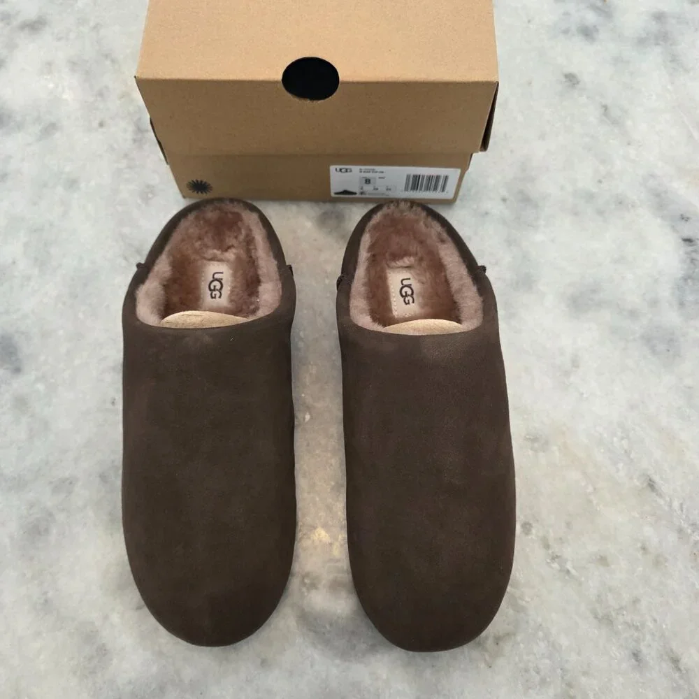 New UGG Elea Slip-On in Dark Cocoa - Picture 2 of 6